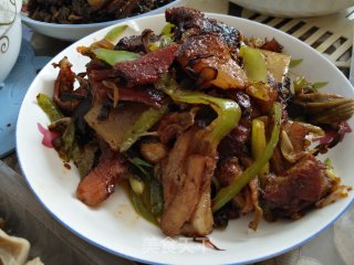 川香风味家常腊肉的做法