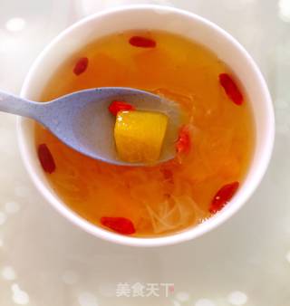 润燥美肤的木瓜银耳糖水的做法