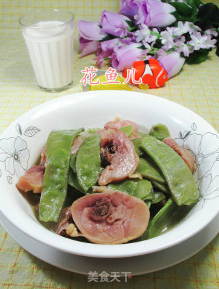 扁豆煮腊鸡腿的做法