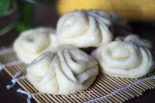 玉米汁风味的花样馒头的做法