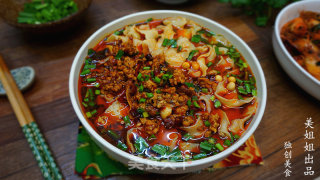韭菜肉酱面------天凉好个秋的做法