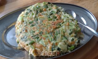 芹菜蒜苔肉松煎饼的做法