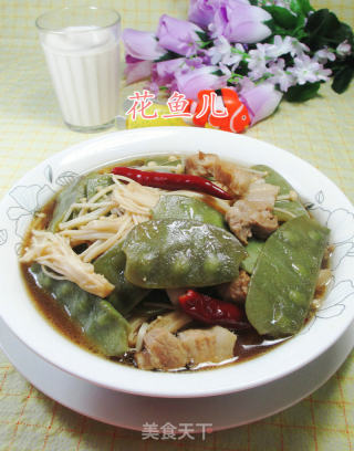 五花肉金针菇炖扁豆的做法