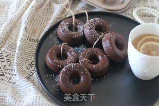 古典巧克力甜甜圈的做法
