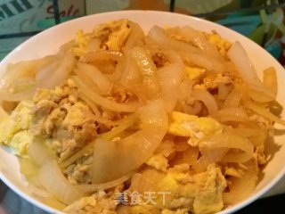 洋葱炒鸡蛋的做法