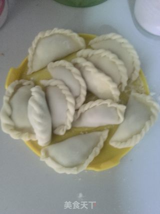 花边饺子的做法