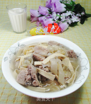 千张酸菜排骨汤的做法