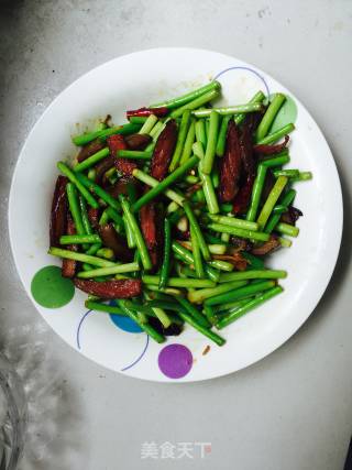 蒜薹炒腊肉的做法