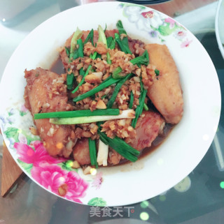 蒜香鸡翅的做法
