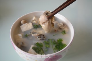 牡蛎炖豆腐汤的做法