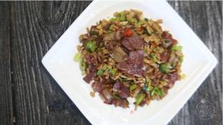 萝卜干炒腊肉的做法