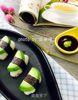牛油果饭团的做法