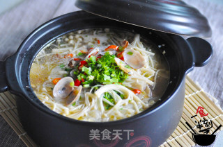砂锅花甲粉的做法