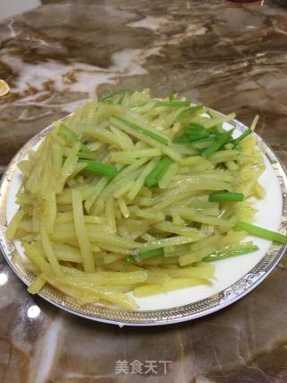 家常土豆丝的做法