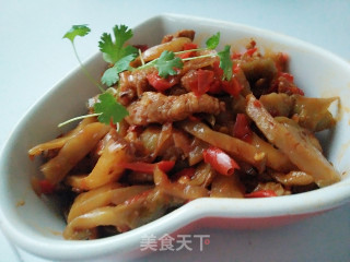 五花肉炒榨菜丝的做法
