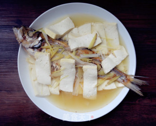 咸鱼蒸豆腐的做法