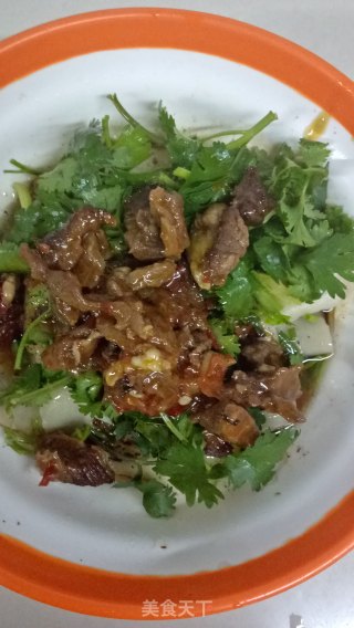 牛肉油泼面的做法