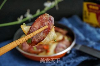 干锅土豆香肠片的做法