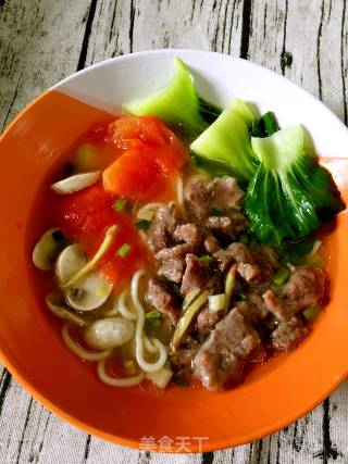 西红柿蘑菇牛肉面的做法