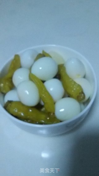 泡椒鹌鹑蛋的做法