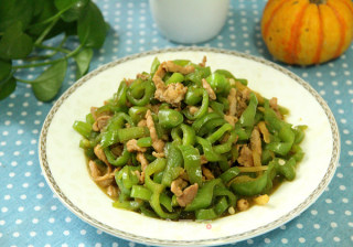 辣椒炒肉丝的做法