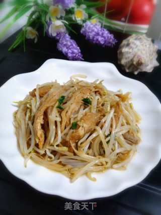 凤尾鱼炒豆芽的做法