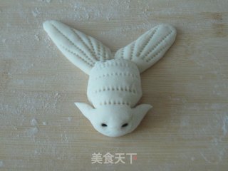 小金鱼馒头的做法步骤：2