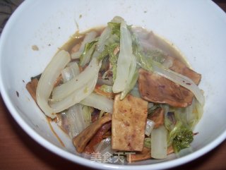 大白菜炖香干豆腐的做法步骤：2
