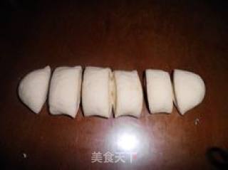 蜜枣巧用-----蜜枣螺旋包的做法步骤：3