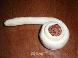 蜜枣巧用-----蜜枣螺旋包的做法步骤：3