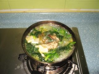 菠菜豆腐汤的做法步骤：2