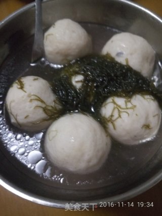龙须菜鳘鱼丸汤的做法