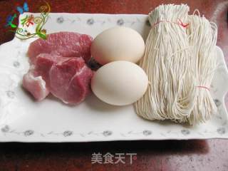 瘦肉鸡蛋线面的做法步骤：4