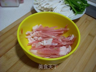 三丝杏鲍菇的做法步骤：2