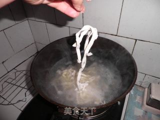鸡蛋酱+手擀面的做法步骤：2