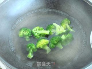 年年有余----黄尾鲫藏珠的做法步骤：4