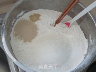 酒香果干吐司的做法步骤：2