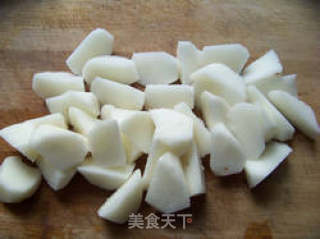 山药马蹄腿骨汤的做法步骤：2
