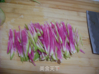 凉拌心里美的做法步骤：2