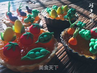 “冬季里的新鲜蔬菜“——苹果派（翻糖膏蔬菜）