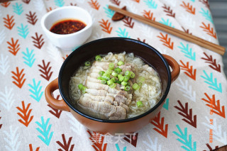 【酸菜汆五花肉】的做法