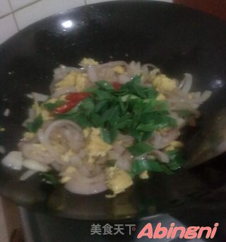 洋葱炒蛋的做法步骤：2