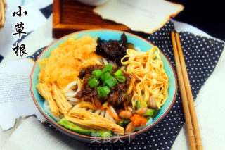 家常肉酱和拌面的做法