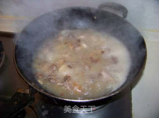 茶树菇焖鸭的做法步骤：2