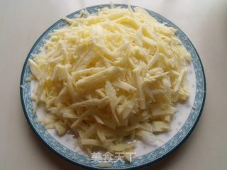 菜鸟也能做到零失败——金枪鱼火腿pizz的做法步骤：4
