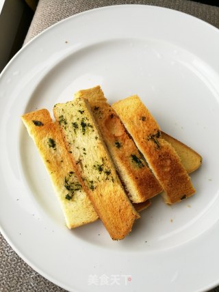 芹香吐司条——一款嘎嘣儿脆的咸香小零食的做法