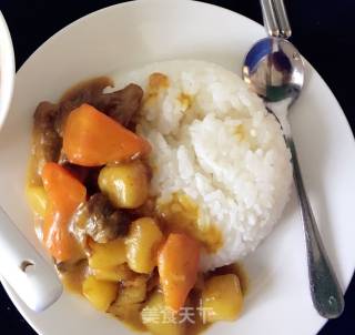 咖喱土豆牛肉盖浇饭的做法