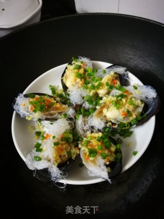 蒜蓉粉丝蒸青口的做法