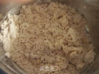 像花儿一样的双色香肠卷的做法步骤：5
