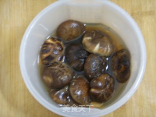 三鲜水饺和饺子包法图解的做法步骤：3